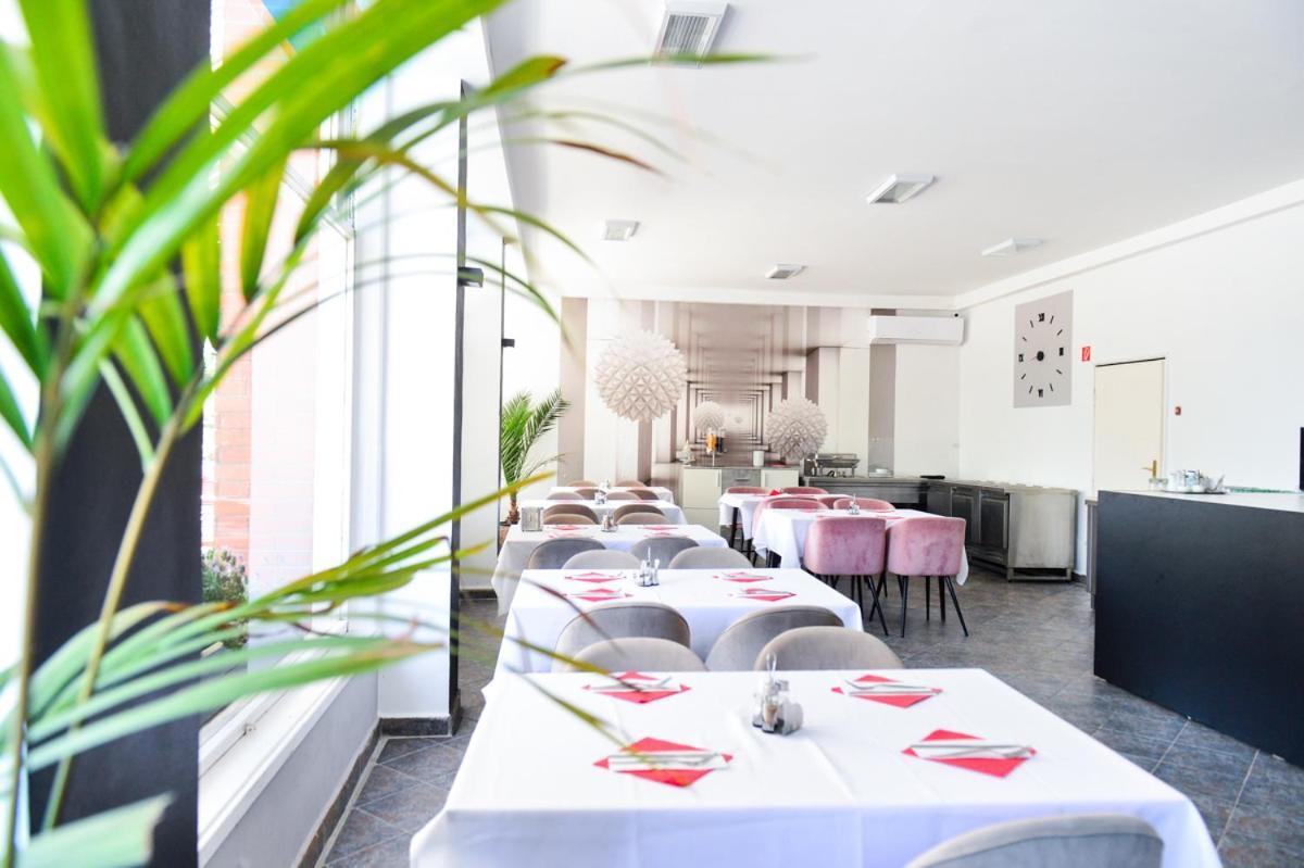 Alsóörs Elmeny Balaton Hotel מראה חיצוני תמונה